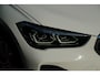 BMW X1 sDrive18i 140pk Aut. Executive Edition - Navigatiesysteem - Achteruitrijcamera - Cruise control - Climate control - Stoelverwarming - Apple CarPlay - Elektrische achterklep - Parkeersensoren