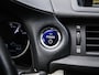 Lexus CT 200h Hybrid | Camera | Navi | Alcantara | Climate control | Cruise control | DAB+ | Trekhaak | Bluetooth
