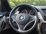 BMW X1 xDrive20i Business NIEUWE MOTOR | Panoramadak | Trekhaak | Bi-Xenon | Cruise Control | Parkeersensoren | NL-Auto |