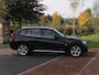 BMW X1 xDrive20i Business NIEUWE MOTOR | Panoramadak | Trekhaak | Bi-Xenon | Cruise Control | Parkeersensoren | NL-Auto |