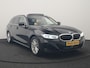 BMW 3-Serie Touring 320e Luxury Line Facelift PHEV Dealer O.H. | Trekhaak Af Fabriek | Panodak | Head Up | Adaptive Cruise | 360 Camera | Lederen Sportstoelen Verwarmd | Sfeerverlichting | Apple Carplay | Keyless | Widescreen Navi | DAB | Plug In Hybrid