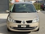 Renault Scenic 2.0-16V Business Line - Airco - Trekhaak - Cruise Control - APK tot Maart 2027