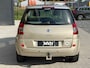 Renault Scenic 2.0-16V Business Line - Airco - Trekhaak - Cruise Control - APK tot Maart 2027