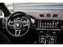 Porsche Cayenne Coupé 3.0 E-Hybrid Platinum Edition SportDesign | Pano | ACC | Trekhaak | 22'' Wielen | Bose | Achterasbesturing | Stoelventilatie | Sportuitlaat |
