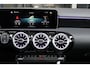 Mercedes-Benz A-klasse 180 AMG Line BTW/LED/VIRTUAL/PANO/HALF LEER+ALCANTARA+S.VERWARMIN/18"LMV/CAM/ACC/ECC/12 MDN GARANTIE!