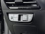 Kia EV6 AIR 58 kWh | NAVI | CLIMA | CRUISE ADAPT. | CAMERA | VERWARMDE VOORSTOELEN | 19'' LM VELGEN | LEDER | PRIVACY GLASS |