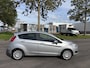 Ford Fiesta 1.0i Style 5-Deurs 66 PK. Zeer zuinige en als nieuw rijdende auto van de tweede eigenaar !!! Distributieriem en waterpomp vervangen !! Slechts 110.000 KM !