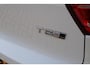 Volvo XC40 2.0 T5 AWD R-Design Intro Edition | Trekhaak | Two-Tone | Panoramadak | Achteruitrijcamera | Parkeersensoren | Keyless Entry | Elektrische Achterklep | Cruise Control | Stoelverwarming voor en achter | Lichtmetalen Velgen 20 inch | Navigatie
