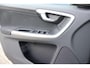 Volvo XC60 2.0T Kinetic | Automaat | Bluetooth | Cruise control | Stoelverwarming | Climate control | Afneembare Trekhaak |