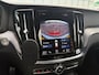 Volvo V60 2.0 T4 R-Design | Trekhaak | Harman Kardon Audio | Achteruitrijcamera | Parkeersensoren | Elektrische Achterklep | Stoelverwarming voor en achter | Parkeerverwarming | DAB | Cruise Control Adaptief | BLIS | Navigatie