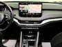 Skoda Enyaq iV 60 Camera, Navi, Half leder, Keyless start, Cruise control adaptief, 18 Inch velgen, 390 actieradius