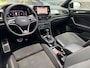 Volkswagen T-Roc 1.5 TSI Life Business Business R [Pano | Trekhaak | Keyless | Beats by dre | StoelVW | Dealer OH]