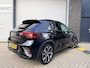 Volkswagen T-Roc 1.5 TSI Life Business Business R [Pano | Trekhaak | Keyless | Beats by dre | StoelVW | Dealer OH]