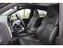 Porsche Cayenne Coupé 3.0 E-Hybrid / Trekhaak / Panoramadak / 360Camera / Head-up / Achterasbesturing / Softclose / 21'' / Matrix LED / Luchtvering / Sportdesign+Chrono / Dodehoek / DAB / Cruise Control
