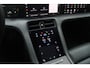 Porsche Taycan Sport Turismo 93 kWh / Panoramadak / 360Camera / Passenger Display / Luchtvering / 21'' / Adaptieve Stoelen / CarPlay / Keyless / Bose / Stoel+Stuurverwarming / Dodehoek / ACC