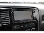Mitsubishi Outlander 2.0 Instyle 7p. / Trekhaak / Camera / Leder / Navigatie / 18'' / Keyless / Stoelverwarming / Cruise Control
