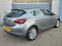 Opel Astra 1.6 Cosmo Plus Automaat – Ambient light / Climate & Cruise / ZGAN Banden