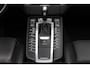 Porsche Macan 2.0 / Panoramadak / Camera / Luchtvering / Sportdesign+Chrono / 21'' / Adaptieve stoelen / CarPlay / Bose / DAB / Stoelverwarming / ACC