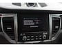 Porsche Macan 2.0 / Panoramadak / Camera / Luchtvering / Sportdesign+Chrono / 21'' / Adaptieve stoelen / CarPlay / Bose / DAB / Stoelverwarming / ACC