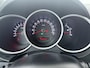 Kia Venga 1.4 CVVT Summer Edition - Navigatie - Camera - Elektr. panoramadak - Climate control - Cruise control - Trekhaak - 12 maanden garantie