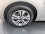 Kia Venga 1.4 CVVT Summer Edition - Navigatie - Camera - Elektr. panoramadak - Climate control - Cruise control - Trekhaak - 12 maanden garantie