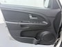 Kia Venga 1.4 CVVT Summer Edition - Navigatie - Camera - Elektr. panoramadak - Climate control - Cruise control - Trekhaak - 12 maanden garantie