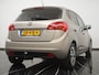 Kia Venga 1.4 CVVT Summer Edition - Navigatie - Camera - Elektr. panoramadak - Climate control - Cruise control - Trekhaak - 12 maanden garantie