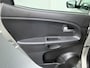 Kia Venga 1.4 CVVT Summer Edition - Navigatie - Camera - Elektr. panoramadak - Climate control - Cruise control - Trekhaak - 12 maanden garantie
