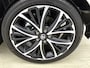 Toyota Yaris 1.5 Hybrid 115 Dynamic 3600,- voordeel!| Carplay | Camera | Adaptive Cruise Control | LM-velgen