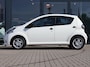 Toyota Aygo 1.0 12V VVT-I 5DRS | Airco | Stuurbekr. | C.V. | El. Ramen | LMV | NL Auto |