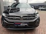 Volkswagen T-Roc 1.5 TSI R-Line Edition Edition | IQ Light | Trekhaak | Camera | ACC | Ergo-active 2025 km 17.000 Nap