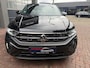 Volkswagen T-Roc 1.5 TSI R-Line Edition Edition | IQ Light | Trekhaak | Camera | ACC | Ergo-active 2025 km 17.000 Nap