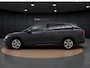 Volkswagen Golf Variant 1.0 eTSI Life | Camera | ACC | Carplay | LED | Getint Glas | 16'' |