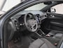 Volvo XC40 Recharge Core 70kWh 228PK | 1ste eigenaar | ACCU 96% | Camera | Trekhaak | 19"LMV | AppleCarPlay/Android | AUTOMAAT | Navigatie | Isofix | Two-tone | Privacy Glass | Electrische Achterklep |