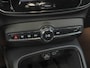 Volvo XC40 Recharge Core 70kWh 228PK | 1ste eigenaar | ACCU 96% | Camera | Trekhaak | 19"LMV | AppleCarPlay/Android | AUTOMAAT | Navigatie | Isofix | Two-tone | Privacy Glass | Electrische Achterklep |