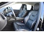 Volvo XC60 T6 350PK Plug-in hybrid AWD Plus Bright / Adaptive Cruise control / Elektrische stoelen met geheugen / Stuurverwarming / Stoelverwarming V+A / Panorama schuif-kanteldak / Achteruitrijcamera / Harman Kardon / Elektrisch uitklapbare trekhaak