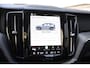 Volvo XC60 T6 350PK Plug-in hybrid AWD Plus Bright / Adaptive Cruise control / Elektrische stoelen met geheugen / Stuurverwarming / Stoelverwarming V+A / Panorama schuif-kanteldak / Achteruitrijcamera / Harman Kardon / Elektrisch uitklapbare trekhaak