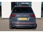 Volkswagen Tiguan 1.5 TSI Elegance 150PK / 110kW DSG, LED Matrix (IQ.Lights), chrome dakrails en sierlijsten, privacy glas (65% licht absorberend), verwarmbare voorstoelen, verwarmbaar multifunctioneel lederen stuurwiel met schakelflippers, adaptieve cruise control (ACC) met Travel Assist, 18" inch "Nizza" LMV, elektrisch verstel-, verwarm- en inklapbare buitenspiegels, navigatie, parkeersensoren voor en achter (PDC), parkeerassistent met uitparkeerhulp (Park Assist), dodehoekdetectie (Side Assist), digital cockpit, draadloos Apple Carplay & Android Auto, achteruitrijcamera (Rear View), DAB+, elektrische achterklep etc.