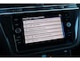 Volkswagen Tiguan 1.5 TSI Elegance 150PK / 110kW DSG, LED Matrix (IQ.Lights), chrome dakrails en sierlijsten, privacy glas (65% licht absorberend), verwarmbare voorstoelen, verwarmbaar multifunctioneel lederen stuurwiel met schakelflippers, adaptieve cruise control (ACC) met Travel Assist, 18" inch "Nizza" LMV, elektrisch verstel-, verwarm- en inklapbare buitenspiegels, navigatie, parkeersensoren voor en achter (PDC), parkeerassistent met uitparkeerhulp (Park Assist), dodehoekdetectie (Side Assist), digital cockpit, draadloos Apple Carplay & Android Auto, achteruitrijcamera (Rear View), DAB+, elektrische achterklep etc.