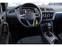 Volkswagen Tiguan 1.5 TSI Elegance 150PK / 110kW DSG, LED Matrix (IQ.Lights), chrome dakrails en sierlijsten, privacy glas (65% licht absorberend), verwarmbare voorstoelen, verwarmbaar multifunctioneel lederen stuurwiel met schakelflippers, adaptieve cruise control (ACC) met Travel Assist, 18" inch "Nizza" LMV, elektrisch verstel-, verwarm- en inklapbare buitenspiegels, navigatie, parkeersensoren voor en achter (PDC), parkeerassistent met uitparkeerhulp (Park Assist), dodehoekdetectie (Side Assist), digital cockpit, draadloos Apple Carplay & Android Auto, achteruitrijcamera (Rear View), DAB+, elektrische achterklep etc.