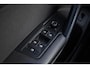 Volkswagen Tiguan 1.5 TSI Elegance 150PK / 110kW DSG, LED Matrix (IQ.Lights), chrome dakrails en sierlijsten, privacy glas (65% licht absorberend), verwarmbare voorstoelen, verwarmbaar multifunctioneel lederen stuurwiel met schakelflippers, adaptieve cruise control (ACC) met Travel Assist, 18" inch "Nizza" LMV, elektrisch verstel-, verwarm- en inklapbare buitenspiegels, navigatie, parkeersensoren voor en achter (PDC), parkeerassistent met uitparkeerhulp (Park Assist), dodehoekdetectie (Side Assist), digital cockpit, draadloos Apple Carplay & Android Auto, achteruitrijcamera (Rear View), DAB+, elektrische achterklep etc.
