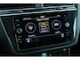 Volkswagen Tiguan 1.5 TSI Elegance 150PK / 110kW DSG, LED Matrix (IQ.Lights), chrome dakrails en sierlijsten, privacy glas (65% licht absorberend), verwarmbare voorstoelen, verwarmbaar multifunctioneel lederen stuurwiel met schakelflippers, adaptieve cruise control (ACC) met Travel Assist, 18" inch "Nizza" LMV, elektrisch verstel-, verwarm- en inklapbare buitenspiegels, navigatie, parkeersensoren voor en achter (PDC), parkeerassistent met uitparkeerhulp (Park Assist), dodehoekdetectie (Side Assist), digital cockpit, draadloos Apple Carplay & Android Auto, achteruitrijcamera (Rear View), DAB+, elektrische achterklep etc.