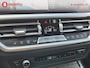 BMW 3-Serie 320i High Executive M-Sport Achteruitrijcamera NL Auto! | Apple CarPlay | Hifi | LED | DAB Audio | Sportstoelen