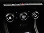 Renault Captur 1.3 TCe 130 Intens | 1500 KG Trekgewicht | Navigatie | Achteruitrijcamera | Climate Control |
