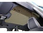 Volvo C40 Extended Range Ultimate 82 kWh - Panoramadak - IntelliSafe Assist & Surround - 360 Graden Camera - Verwarmde voorstoelen & stuur - Draadloze tel. lader - Parkeersensoren voor & achter - Elektr. bedienb. voorstoelen met links geheugen - Extra getint glas - Inklapbare trekhaak - 20' LMV