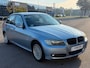 BMW 3-Serie 320i Business Line AUTOMAAT/CRUISE/CLIMA/FACELIFT/LMV/PDC