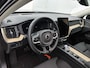 Volvo XC60 2.0 T6 Plug-in hybrid AWD Ultra Dark | Luchtvering | Panoramadak | Trekhaak | H&K | Memory |