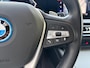 BMW 3-Serie Touring 320e | Leder |  Dealer onderhouden | Blackpack | Virtual cockpit | Camera |
