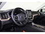 Volvo XC60 T6 Recharge AWD Ultra Dark - Luchtvering - Panorama/schuifdak - IntelliSafe Assist & Surround - 360º Camera - Harman/Kardon audio - Adaptieve LED koplampen - Verwarmde voorstoelen, stuur & achterbank - Parkeersensoren voor & achter - Elektr. bedienb. voorstoelen met geheugen - Head up display - Draadloze tel. lader - Inklapbare trekhaak - 20' LMV