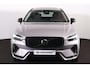 Volvo XC60 T6 Recharge AWD Ultra Dark - Luchtvering - Panorama/schuifdak - IntelliSafe Assist & Surround - 360º Camera - Harman/Kardon audio - Adaptieve LED koplampen - Verwarmde voorstoelen, stuur & achterbank - Parkeersensoren voor & achter - Elektr. bedienb. voorstoelen met geheugen - Head up display - Draadloze tel. lader - Inklapbare trekhaak - 20' LMV